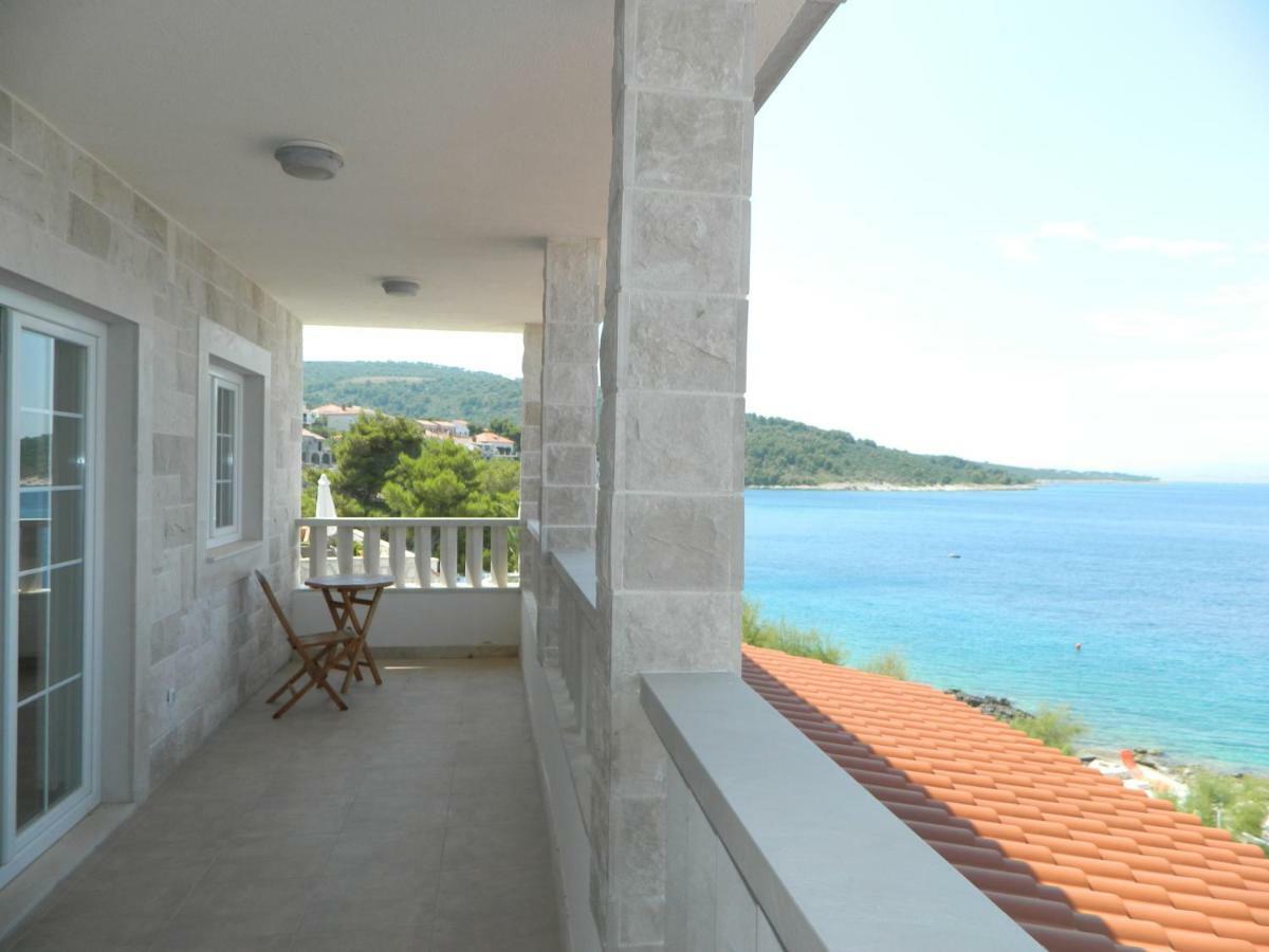 Schoenes Ferienhaus Direkt Am Meer Stomorska Exteriör bild
