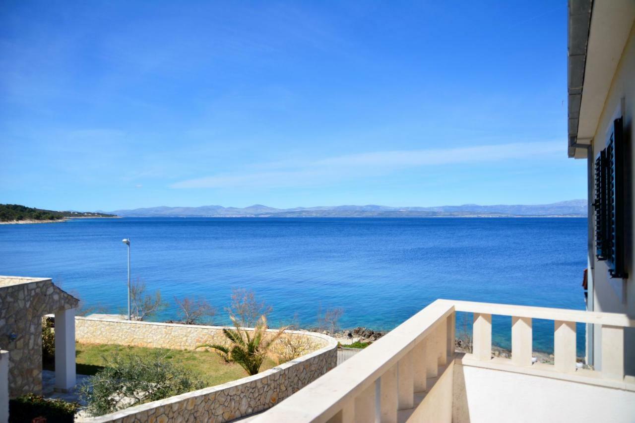 Schoenes Ferienhaus Direkt Am Meer Stomorska Exteriör bild